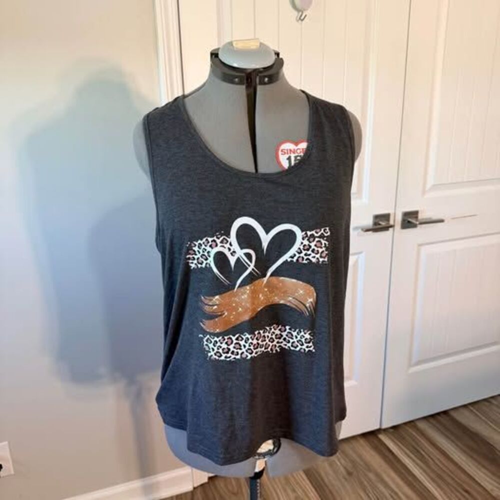 2X heart graphic tank, 22” p‑p, 26” length, C7417